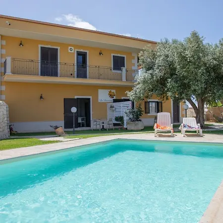La Lantana Villa